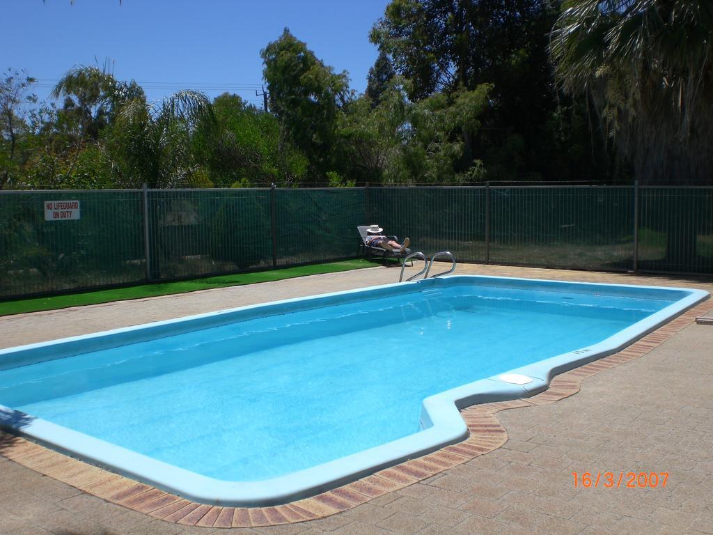 Pinjarra Caravan Park And Cabins Dış mekan fotoğraf