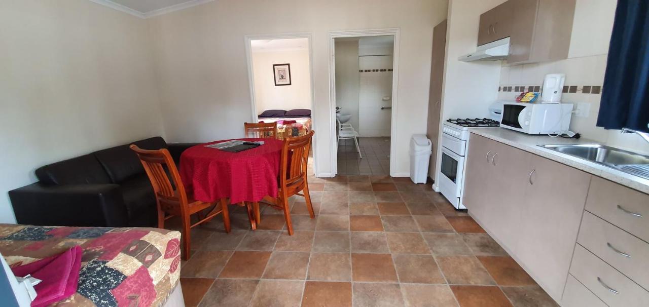 Pinjarra Caravan Park And Cabins Dış mekan fotoğraf